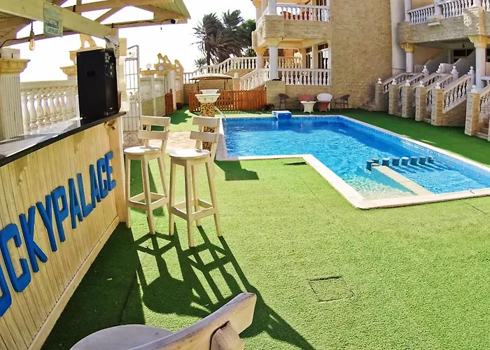 Aparthotel Lucky Palace 3*