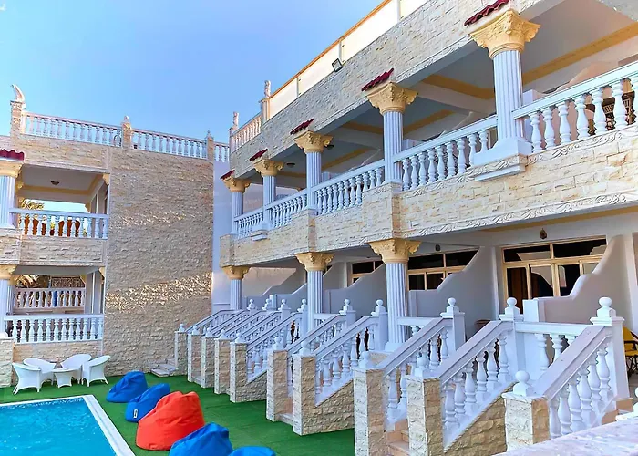 Lucky Palace 3*