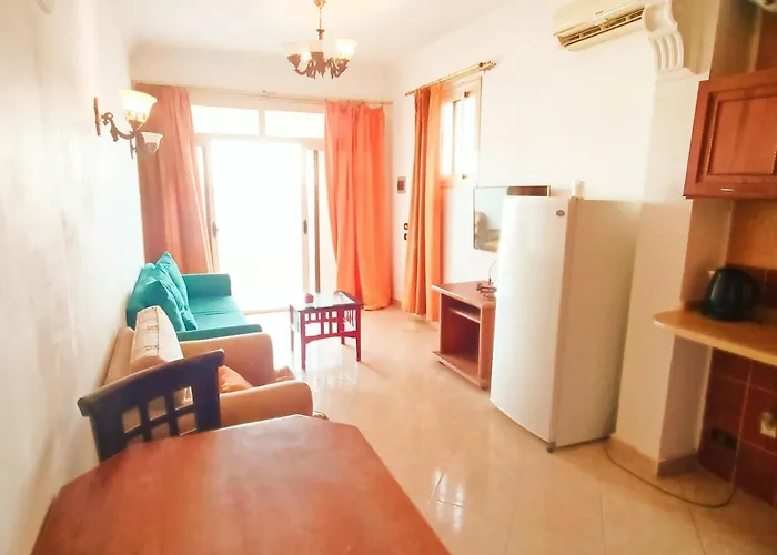 Lucky Palace Aparthotel 3*