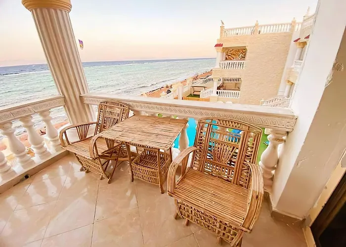 Lucky Palace Aparthotel 3*