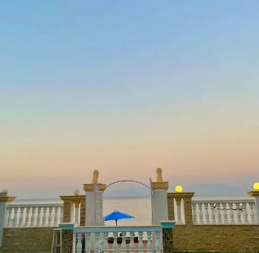 Aparthotel Lucky Palace 3*